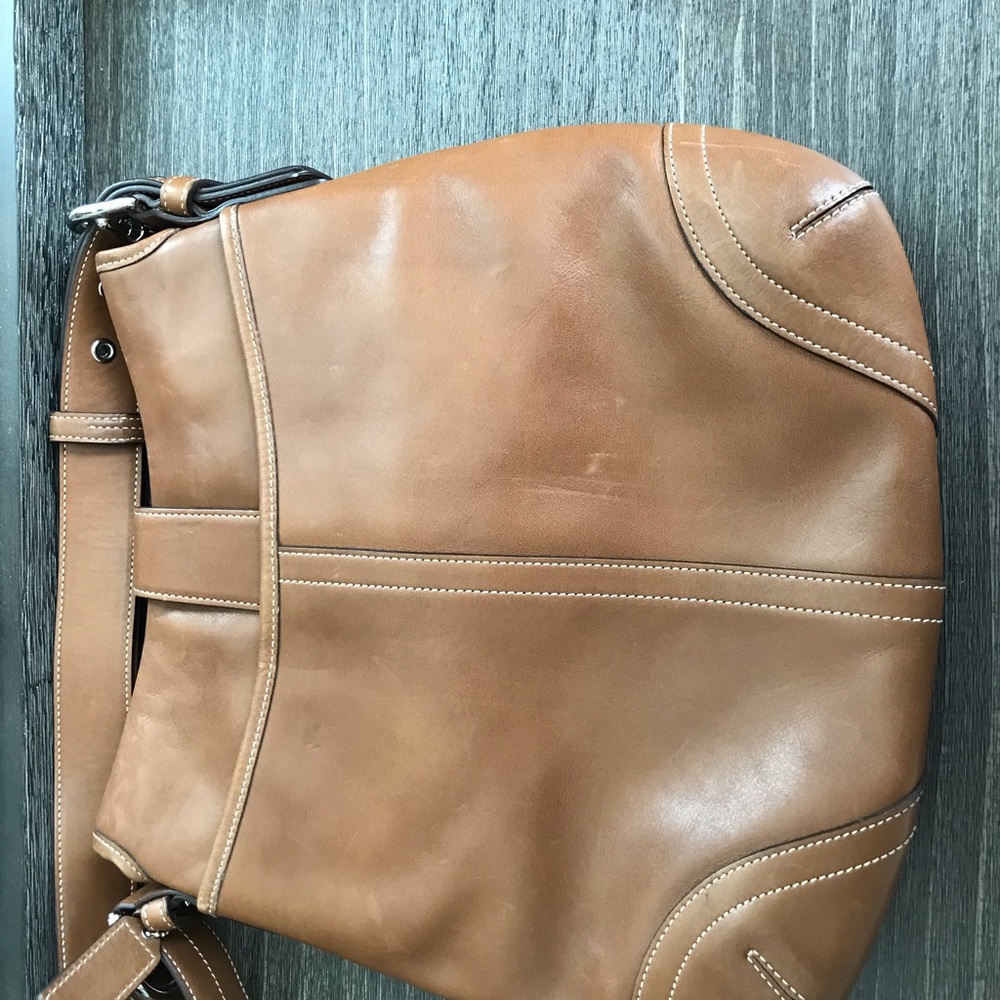 Coach tan leather saddle bag style - Picture 3 of 8